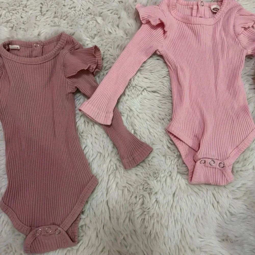 Amazon baby girl outfit sets size 70 Amazon or 0-3 months